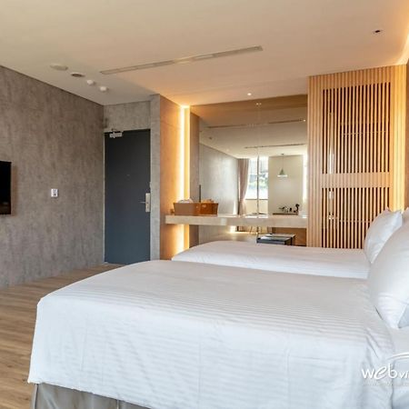 玩行旅台北館 Hotel Taipei Exterior photo