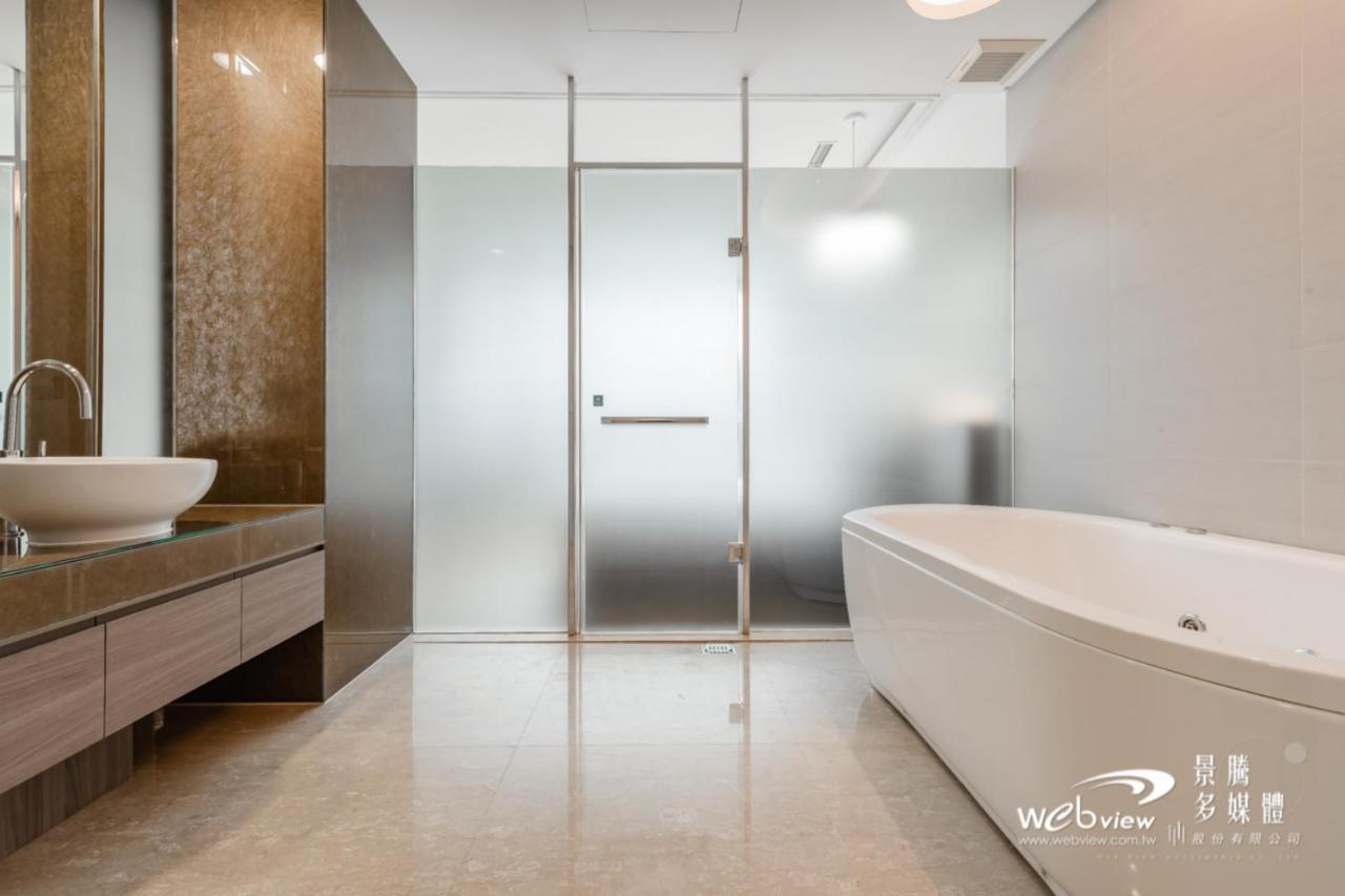 玩行旅台北館 Hotel Taipei Exterior photo