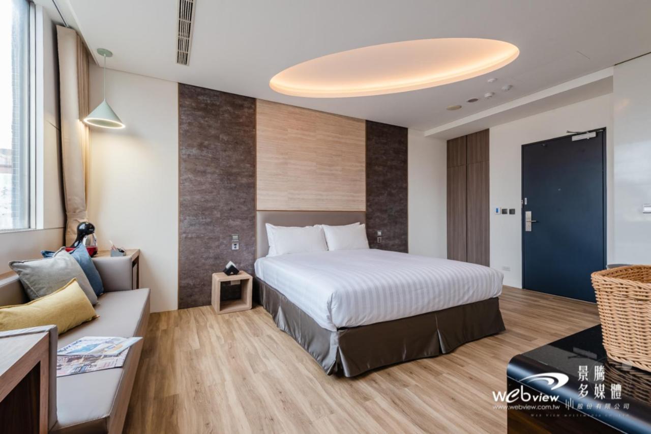 玩行旅台北館 Hotel Taipei Exterior photo