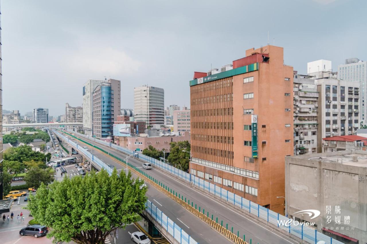 玩行旅台北館 Hotel Taipei Exterior photo